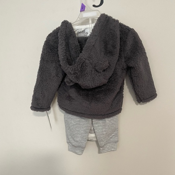 NWT Child of Mine by Carters Sweatshirt outfit - Picture 4 of 4